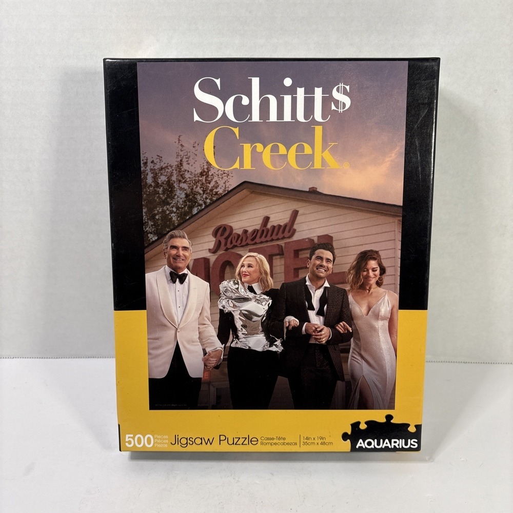 Schitt's Creek 500 Piece Jigsaw Puzzle Aquarius Rosebud Motel Rose Family 65345
